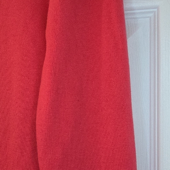 Repeat 100% Cotton 3/4 Sleeve Scoop Neck Top | Coral Red | M Quiet Luxury - Picture 9 of 12